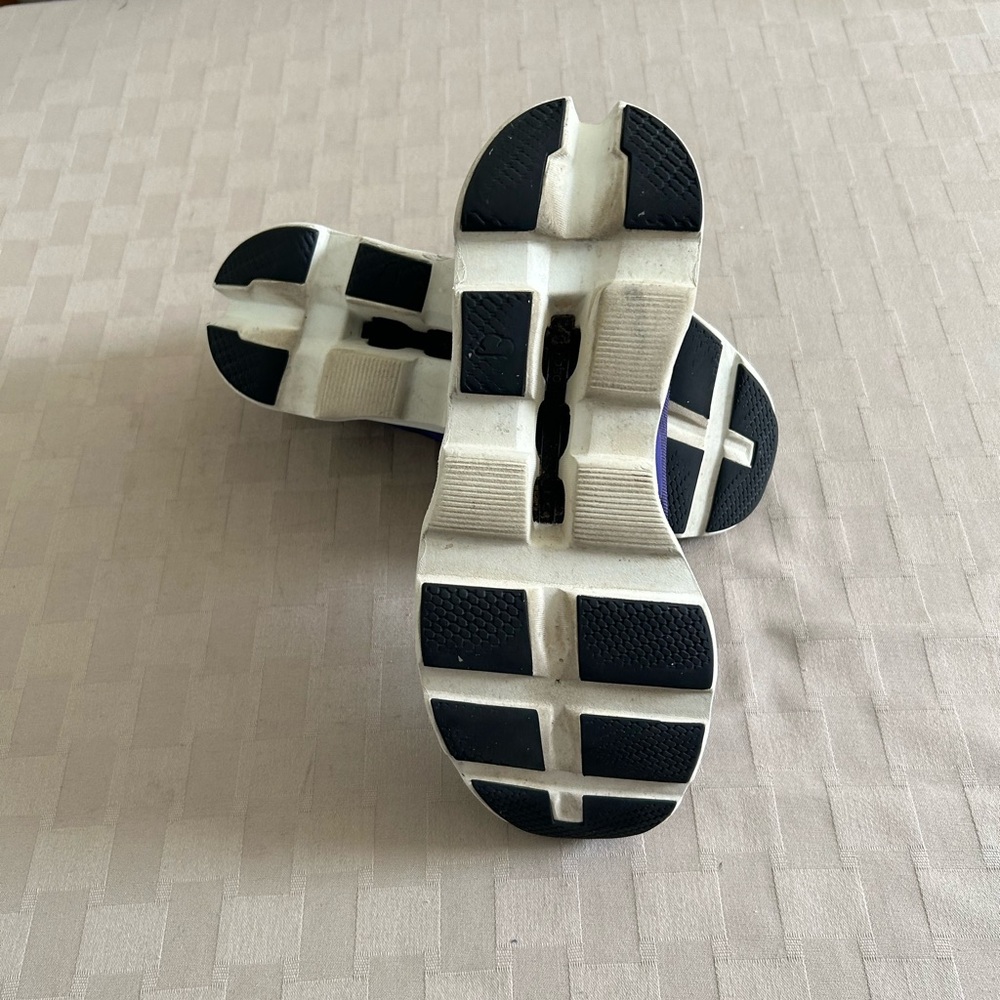 On Running Cloudmonster Cloudtec Running Sneakers… - image 8